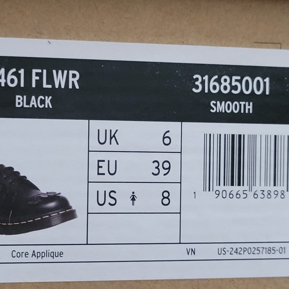 Brand New With Box Doc Martens 1460 Flower Applique Oxfords sz 8 US - Picture 9 of 9